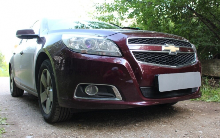 Защита радиатора "Standart" Chevrolet Malibu (2012-2015) чёрная купить недорого с доставкой в Томилино