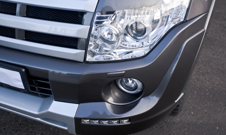 Накладка (юбка) переднего бампера "Broomer Design" (Без ДХЛ) для Mitsubishi Pajero IV (2006-2015) купить недорого с доставкой в Томилино