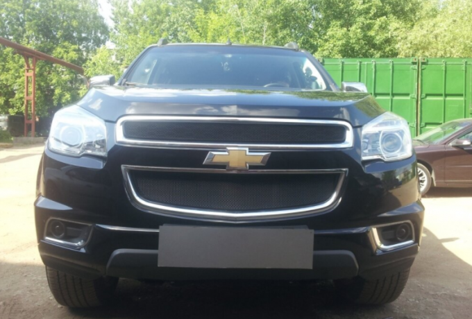 Защита радиатора "Standart" Chevrolet Trailblazer (2012-2015) чёрная купить недорого с доставкой в Томилино