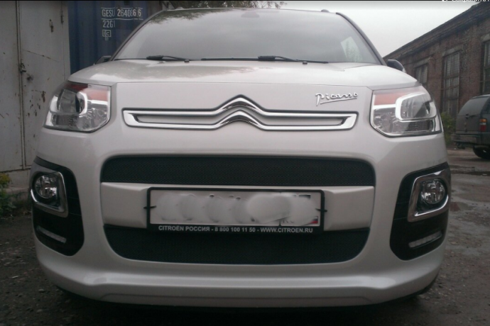 Защита радиатора "Standart" Citroen C3 Picasso (2012-2016) чёрная купить недорого с доставкой в Томилино