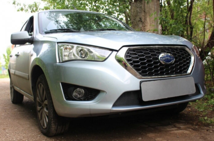 Защита радиатора "Standart" Datsun mi-Do (2015-н.в.) чёрная купить недорого с доставкой в Томилино