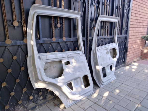 Комплект задних стеклопластиковых дверей для B@3 2123 "Chevrolet Niv@" купить недорого с доставкой в Томилино
