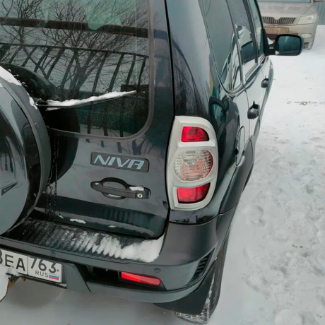Накладки задних фонарей для Chevrolet Niv@ нового образца "Бертони" (квадратные) купить недорого с доставкой в Томилино