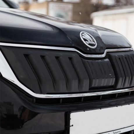 Зимний экран верхний, (текстурный пластик) для Skoda Kodiaq (2016-2021) купить недорого с доставкой в Томилино